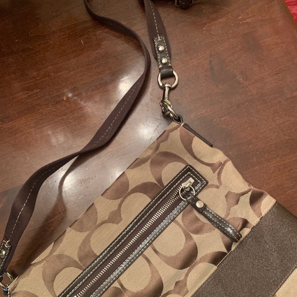 Very nice coach purse - Picture 5 of 6